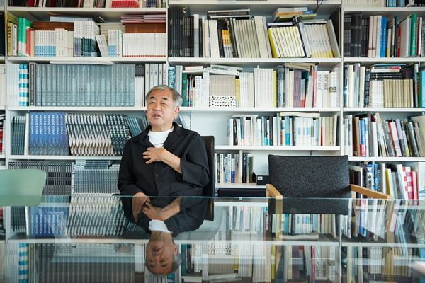 隈研吾の建築を、ネコの目線で再検証！？　クマとネコの意外な関係とは？