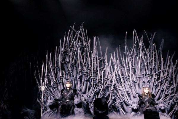 BABYMETAL、封印を解いた幕張メッセ2DAYSオフィシャルレポ　新たに『BABYMETAL BEGINS』開催発表