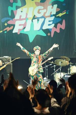 “Awesome City Clubになりたい”マハラージャンが本人たちとコラボ 『HIGH FIVE 2023』札幌公演オフィシャルレポート