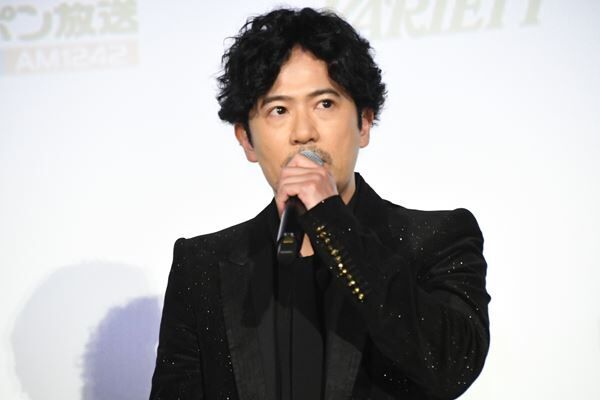 稲垣吾郎、初共演の新垣結衣に「普段の新垣さんとは全く違う顔を見ることができました」