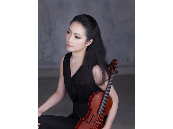 諏訪内晶子が新たな愛器でチャイコフスキー協奏曲
