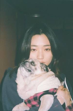 にしな、新曲「春一番」本日配信リリース　ライブハウスツアー『クランベリージャムをかけて』追加公演を発表