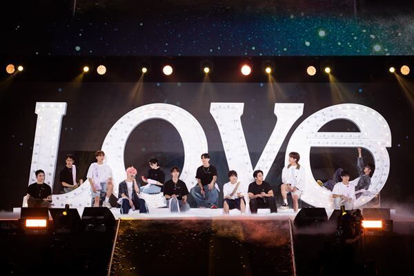 SEVENTEEN、メンバー全員が日本語で感謝を伝える　ファンミーティング『‘LOVE’』オフィシャルレポート