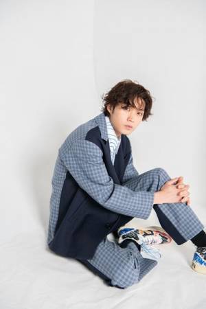 映画『PLAN 75』磯村勇斗インタビュー、「“生きる”ということに対して何かを感じられる作品になっている」