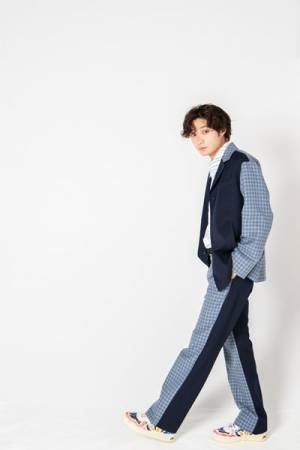 映画『PLAN 75』磯村勇斗インタビュー、「“生きる”ということに対して何かを感じられる作品になっている」