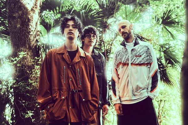 Newspeak、初のクリスマスソング「Ocean Wind & Violet Waves」リリース決定　ティザー映像も公開