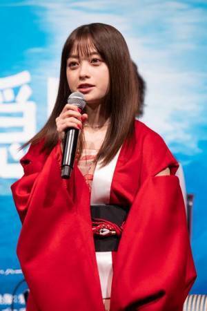 橋本環奈、上白石萌音ら主要キャストにジョン・ケアード、鈴木敏夫も集結 舞台『千と千尋の神隠し』製作発表レポート