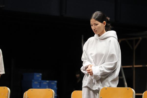石井杏奈、秋田汐梨ら出演　杉原邦生演出『SHELL』稽古場レポート到着