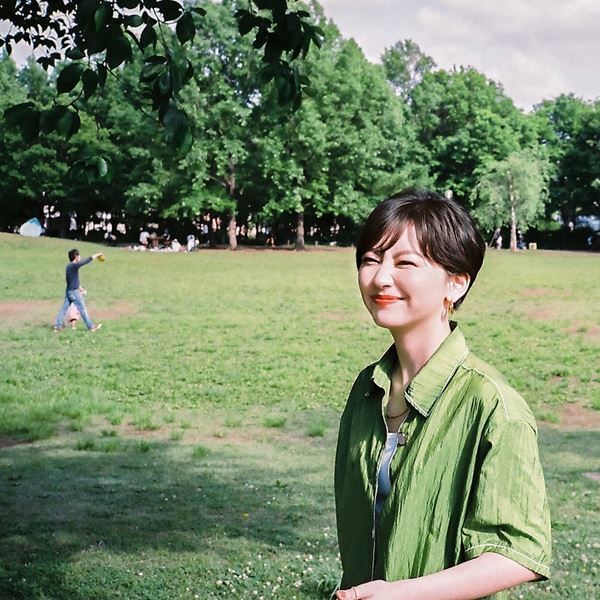 chelmico鈴木真海子、初ソロアルバム発売に先駆けiriとのコラボ曲「じゃむ」配信リリース