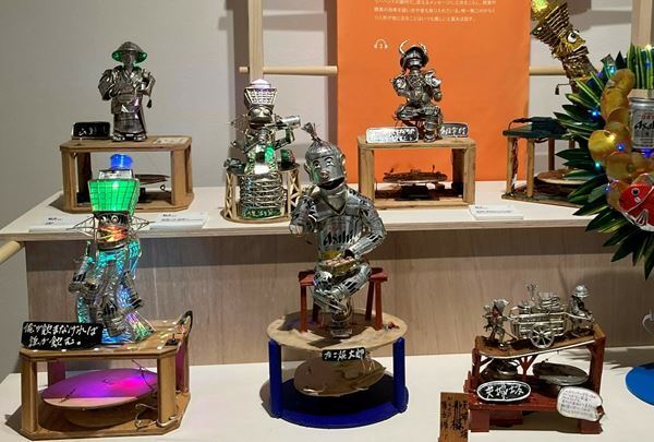 『アール・ブリュット2023巡回展』渋谷公園通りギャラリーで開催中　“ものがたり”をテーマに独創性あふれる7名を紹介