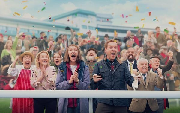 LiLiCo、夫婦共通の趣味＆馬との“因縁”まで赤裸々に明かす！ 『ドリーム・ホース』イベントレポート