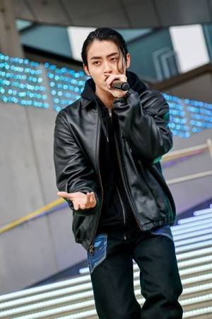 SUPER★DRAGON、懐かしの会場で行われた『mirror』リリースイベントのオフィシャルレポート到着