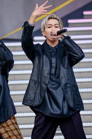 SUPER★DRAGON、懐かしの会場で行われた『mirror』リリースイベントのオフィシャルレポート到着