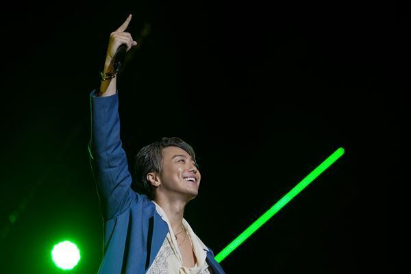 EXILE TAKAHIRO、ソロツアーで単独での日本武道館公演を発表「最高にパワフルなステージにしたい」【レポート】