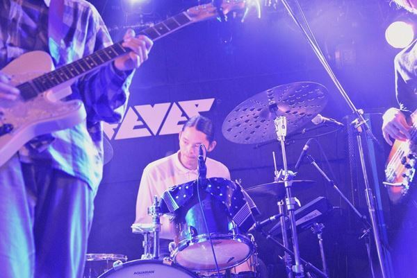 【ライブレポート】5ピースバンドKhaki、8センチCD発売記念自主企画『アンダーカレント#2』