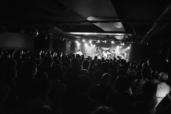 【ライブレポート】5ピースバンドKhaki、8センチCD発売記念自主企画『アンダーカレント#2』