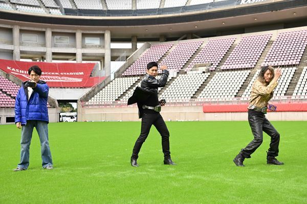 須賀貴匡らオリジナルキャスト参戦『仮面ライダーギーツ×リバイス MOVIEバトルロワイヤル』第3弾ゲスト発表