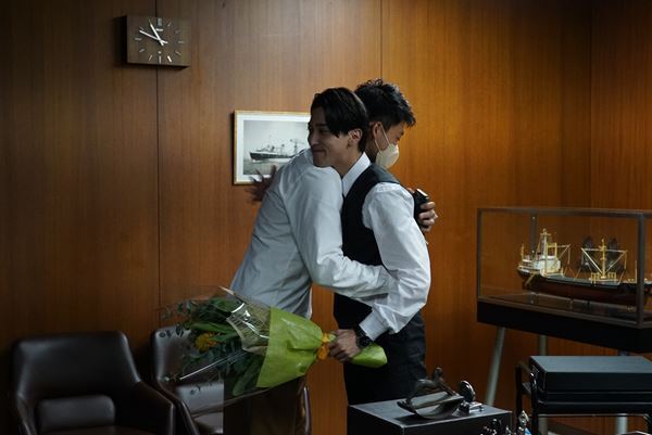 横浜流星は“冷静沈着にして戦う人”　映画『アキラとあきら』撮影現場レポート③