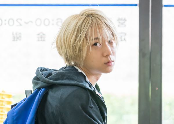 2021年を騒がせた『ベイビーわるきゅーれ』、阪元裕吾監督に映画業界のアツい視線！