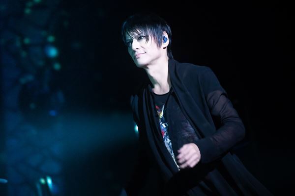 BUCK-TICKのメジャーデビュー35周年を記念した映画製作が決定　年末恒例の武道館ライヴも