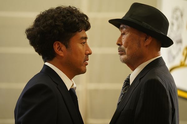 原作者がムロツヨシと宮沢氷魚を描き下ろした『ドラフトキング』スペシャルイラスト公開　新たな場面写真も