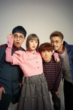 フレンズ、VHSやガラケーなど懐かしさを感じさせる「cruising memories」MV公開