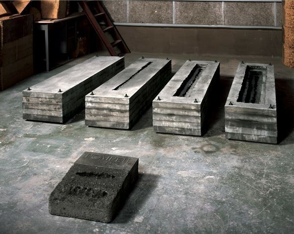 同展だけで見られる初期の貴重な作品群は必見『戸谷成雄 彫刻』2月25日より開催