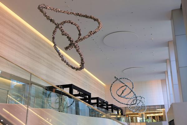 奈良美智、オラファー・エリアソンらのパブリックアートも！　「麻布台ヒルズ」のアートスポットに注目