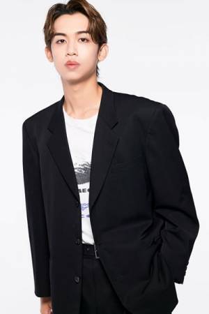 よしもと芸人が本気で“演劇”の脚本・演出に挑む　舞台『5BRAIN～脳・能・濃・悩・know？～』全キャスト発表