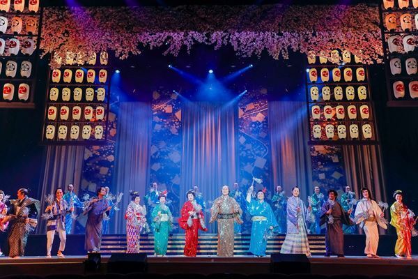 松平健、コロッケ、久本雅美、檀れい出演　明治座創業150周年記念『大逆転！大江戸桜誉賑』開幕