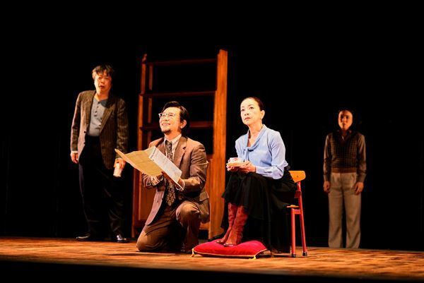 ショーン・ホームズ演出、原田美枝子4年ぶりの舞台　PARCO劇場開場50周年記念シリーズ『桜の園』開幕