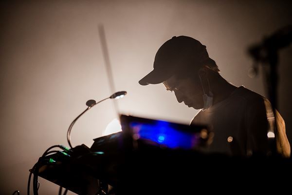 【ライブレポート】D.A.N.　ゲストにSTUTSを迎えて2年半ぶりのパーティー