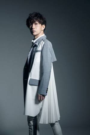 TETSUYA『STEALTH』インタビュー　10年ぶりのソロ・アルバムで魅せた“影”が照らす光