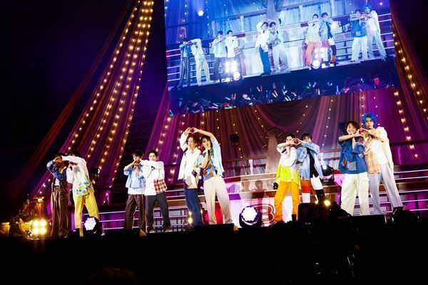 「僕たちの存在で、元気や勇気を与えていきたい」BUDDiiSが見せた新たなステージ　初の横浜武道館ライブレポート