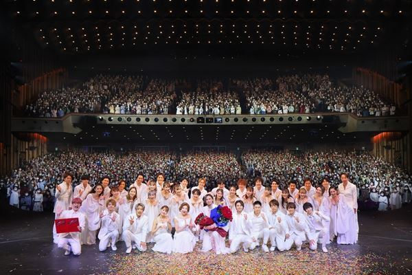 堂本光一、コロナ禍乗り越え『SHOCK』上演1900回を達成！ファンの「理解と協力」に感謝