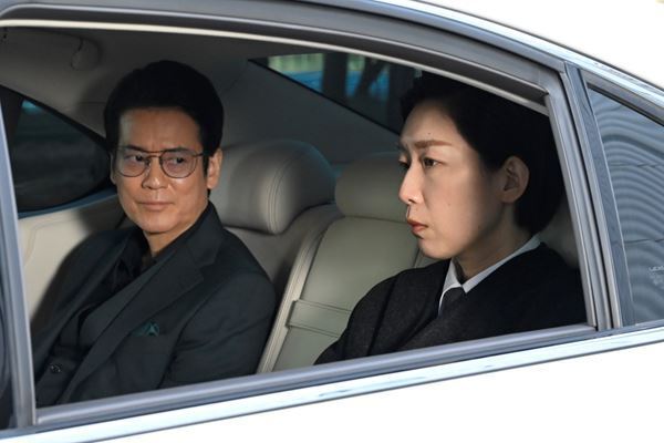 町田啓太演じる新聞記者が逮捕されるシーンも　唐沢寿明主演『連続ドラマW フィクサー Season2』場面写真公開
