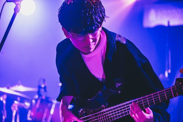 【ライブレポート】4人組新鋭バンド・DeNeel『I WONDER WHAT HAPPENED Tour 2nd "興味ない？” 』東京公演