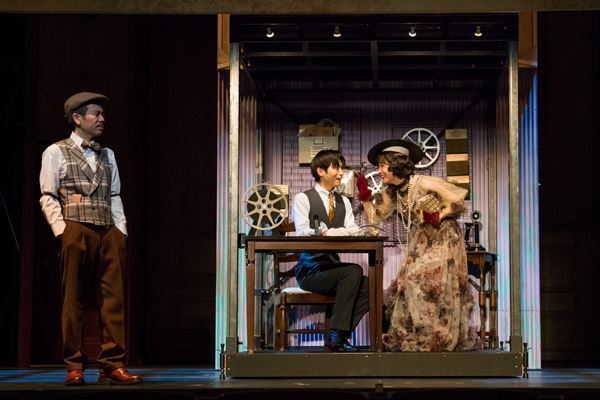 サイレント・コメディーに息づく人々の鼓動感じるKERA CROSS『SLAPSTICKS』最終公演地へ、木村達成が見せる新境地