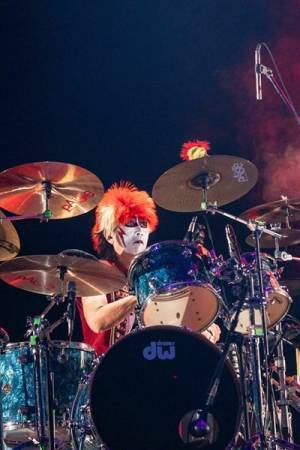 聖飢魔II、松戸・森のホール21で『35++執念の大黒ミサツアー』スタート