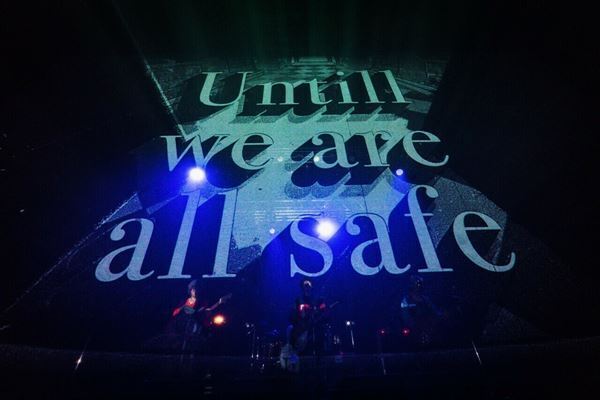 謎多き新人バンド“633”、ストレイテナーとAge Factoryを前座に迎えたツアー初日をレポート