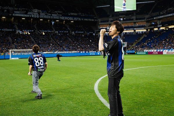 THE BEAT GARDEN、勝利を導く応援歌「Start Over」をパフォーマンス　ガンバ大阪が3連勝【レポート】