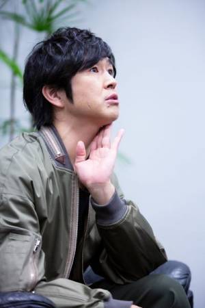 【対談：岸谷香×藤巻亮太 前編】岸谷さんが歌い始めると付いていきたくなるんですよ。旗を振る力があるなあと感じました