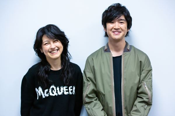 【対談：岸谷香×藤巻亮太 前編】岸谷さんが歌い始めると付いていきたくなるんですよ。旗を振る力があるなあと感じました