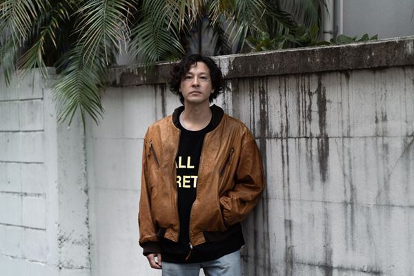 ROTH BART BARON、7thアルバム『HOWL』をリリース「こんなに彩りとエナジーに溢れたアルバムを2022年に作れてよかった」