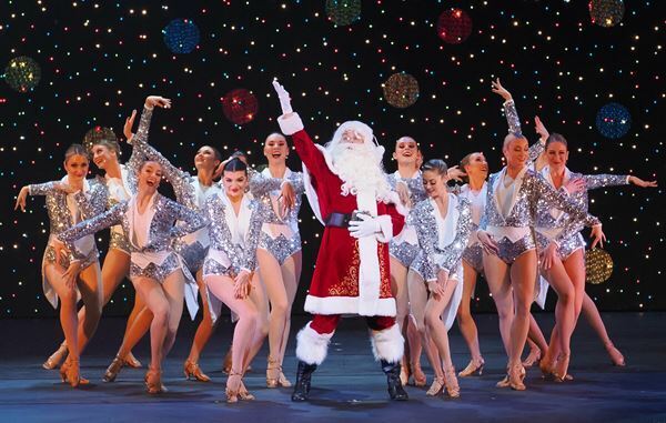 『ブロードウェイ クリスマス・ワンダーランド』3年ぶりに開幕　オフィシャルレポート到着