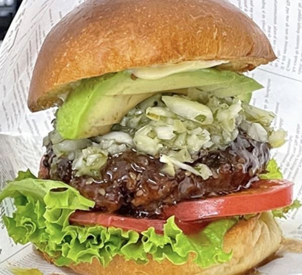 横浜赤レンガ倉庫に全国の人気バーガーが集合『Japan Burger Championship 2023』開催