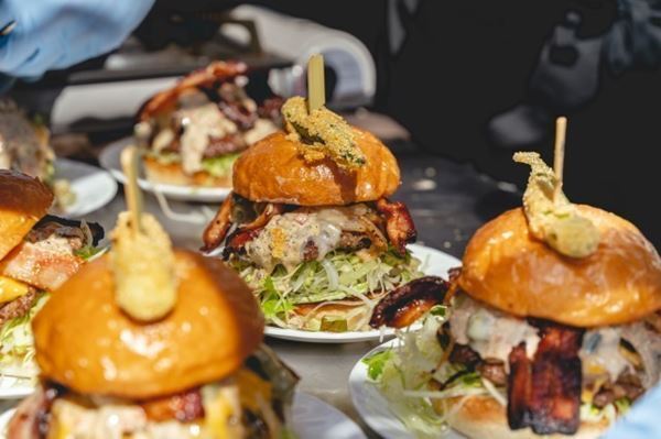 横浜赤レンガ倉庫に全国の人気バーガーが集合『Japan Burger Championship 2023』開催