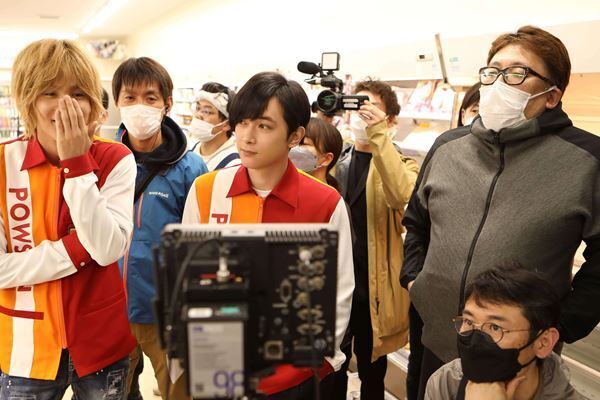 吉沢亮が福田組で見せた“ぶっ飛んだ芝居”の裏側 『ブラックナイトパレード』撮影現場レポート