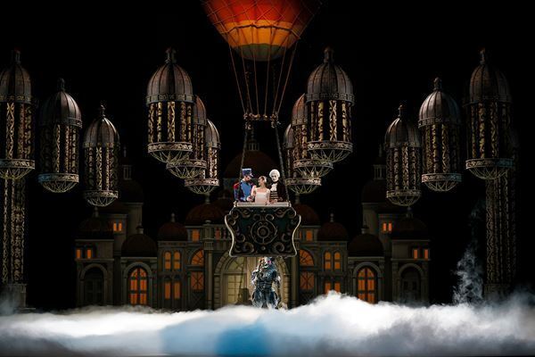 冬の定番バレエ『くるみ割り人形』が新国立劇場で上演