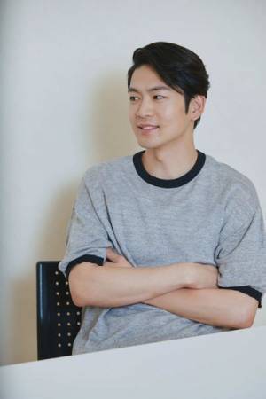 松下洸平×栗山民也　忘れてはいけない、今も起こり得る記憶『闇に咲く花』